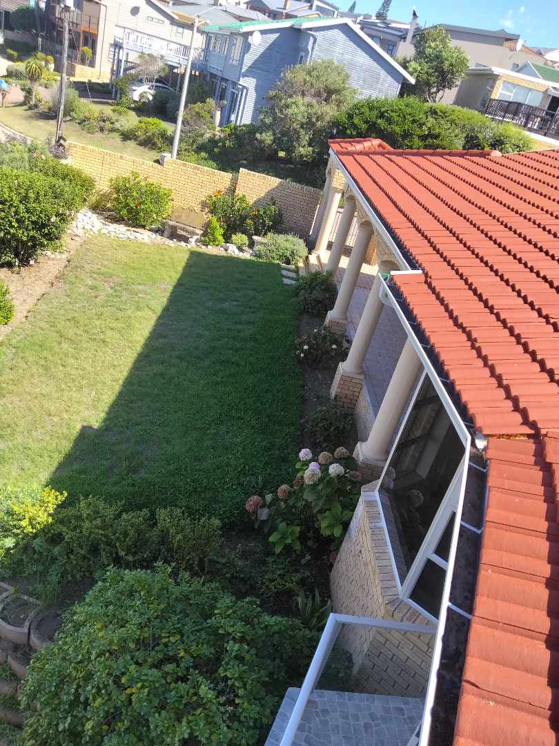 To Let 4 Bedroom Property for Rent in Reebok Western Cape